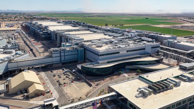 华人CEO打响关键一战英特尔杀回来了CQ9电子全球首款18nm芯片亮相！(图3)